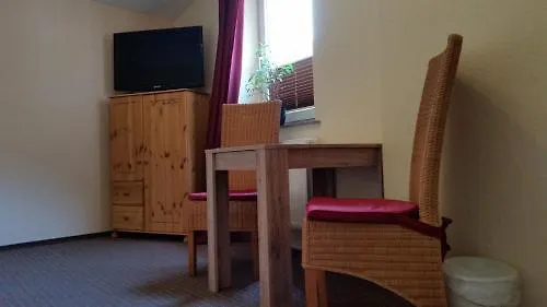 Hotel Deutsches Haus Francop Hamburg-Harburg 2*,